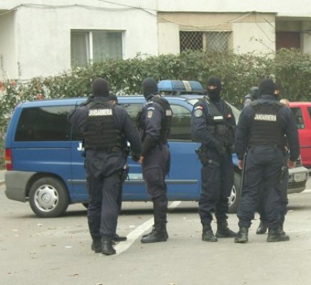 Străzile Constanţei, împânzite de jandarmi şi poliţişti
